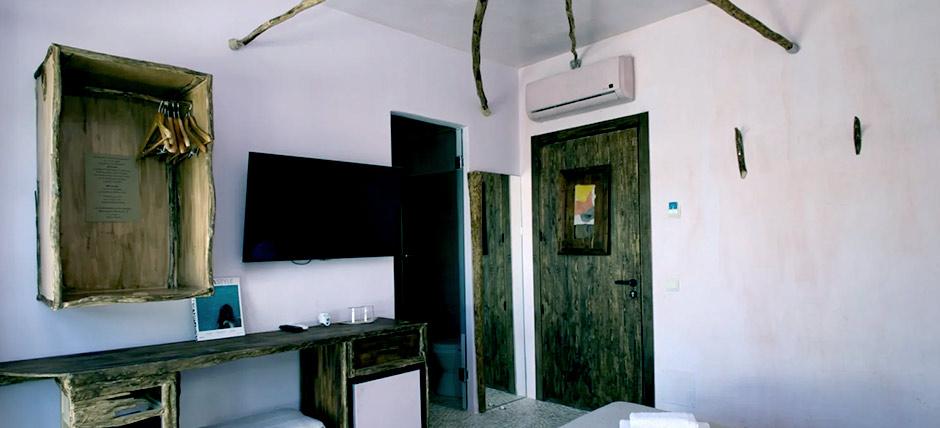 La_Casa_Shambala_Ibiza_Queen_Room_Balcony_2