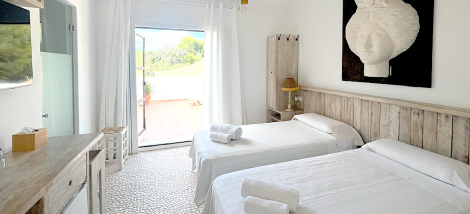 La_Casa_Shambala_Ibiza_Shared_Twin_Room_Balcony_1