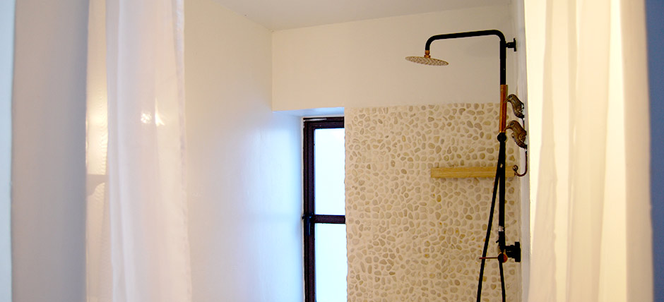 La_Casa_Shambala_Ibiza_Shared_Twin_Room_Patio_6