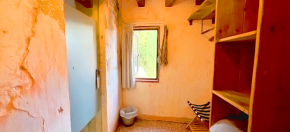 La_Casa_Shambala_Ibiza_Shared_Triple_Room_4