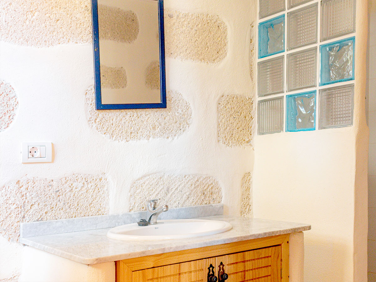 Bathroom-2-La-Finca-Rooms
