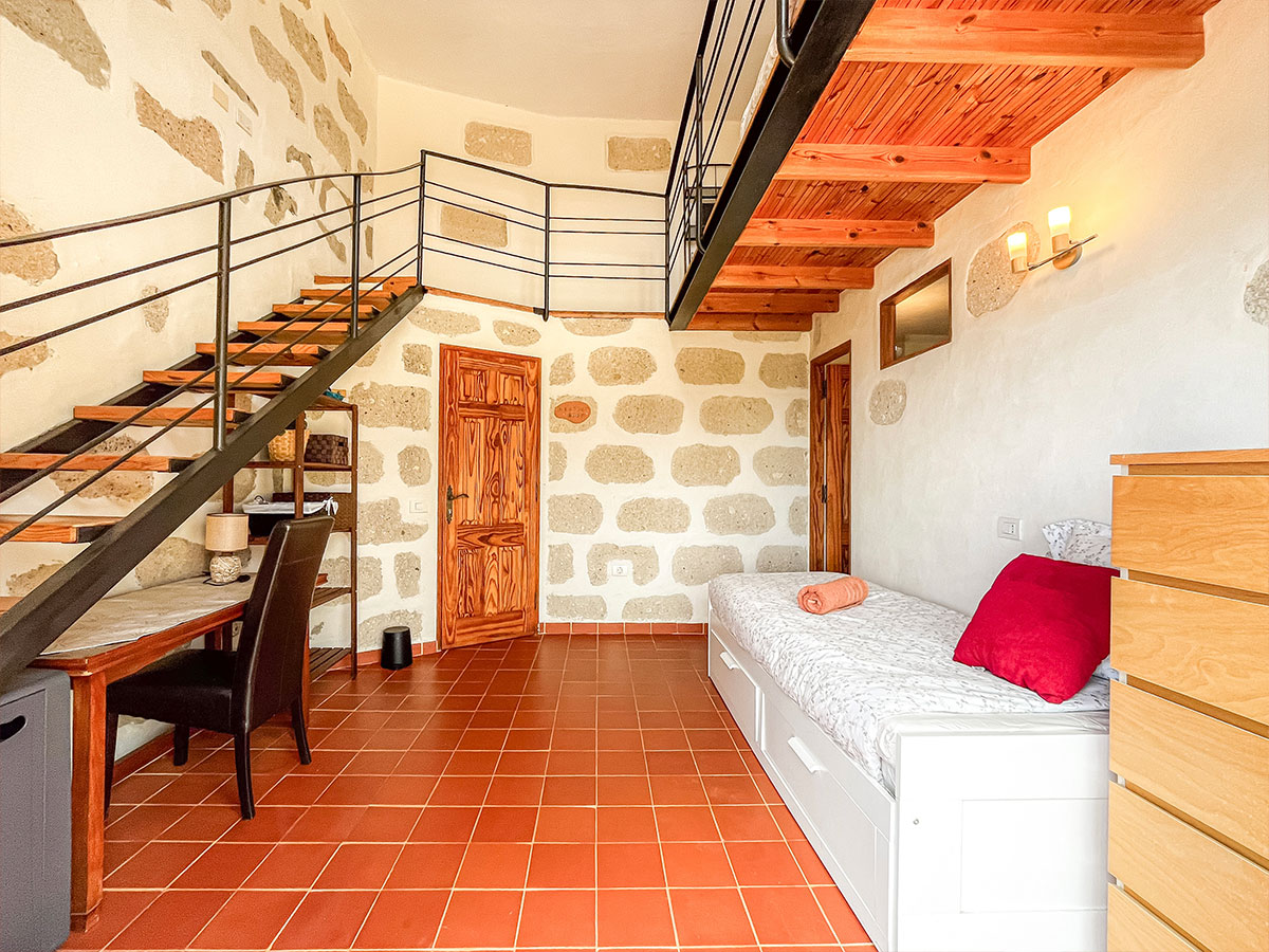 Bed-La-Finca-Rooms