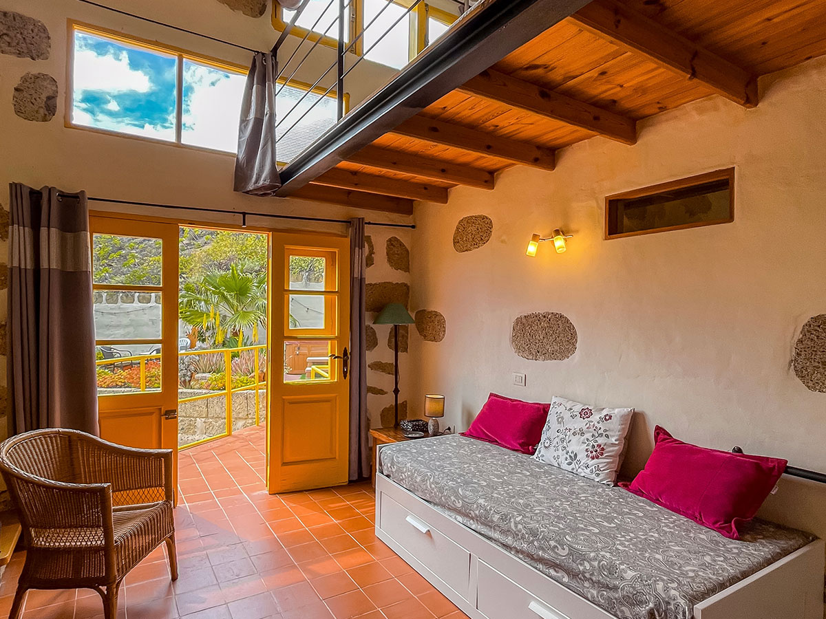 Entrance-La-Finca-Rooms